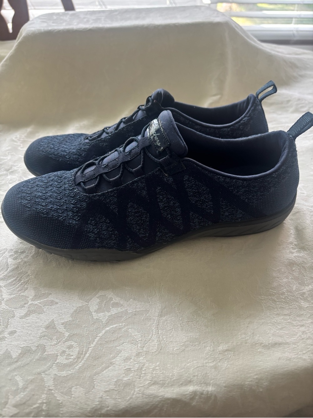 Skechers Navy Relaxed Fit Breathe Easy Sere-Knity Shoes, Size 9 - Picture 2 of 13